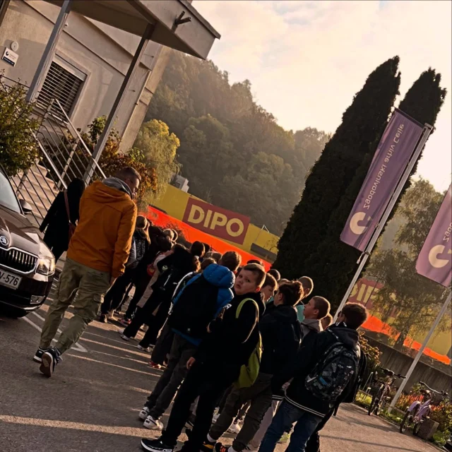 🚶‍♀️🚶🏼‍♂️ nov teden, nove skupine … 🤓
👉 spoznaj #arhiv #hisapisanihspominov
